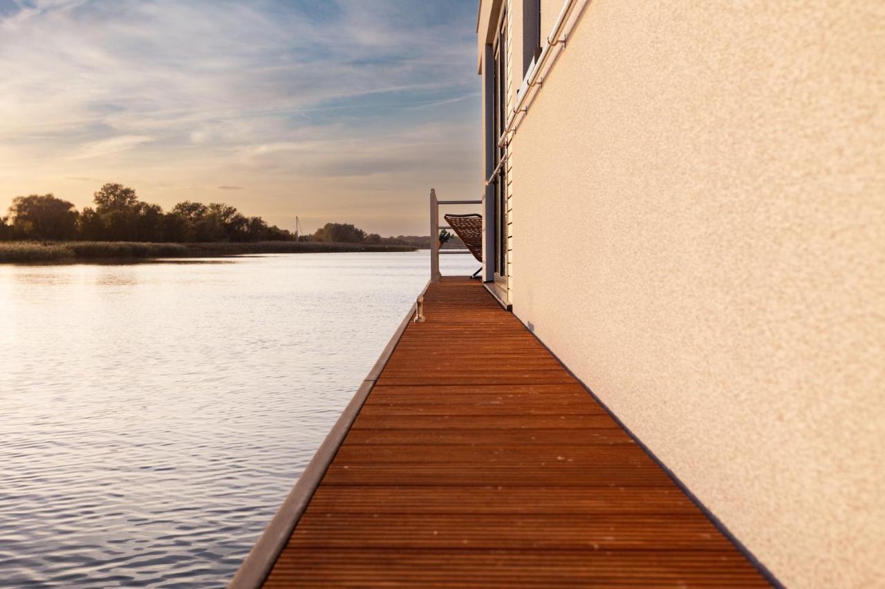 Hausboot Kuestennebel ريبنيتس-دامغارتن المظهر الخارجي الصورة